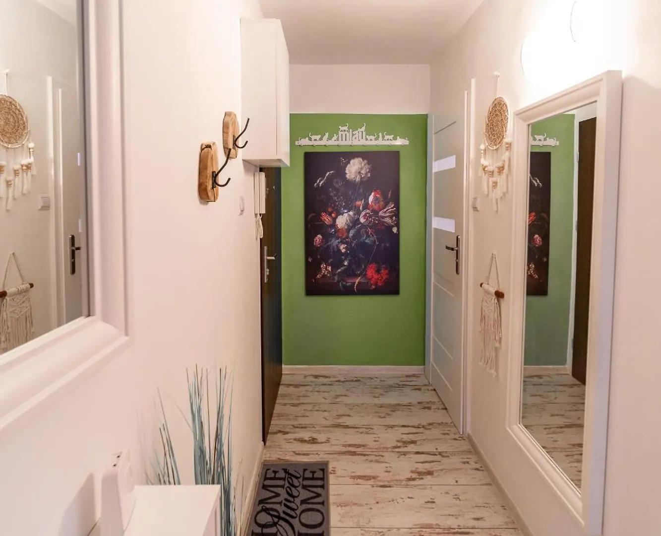 Cozy 2 Bedroom Apartment Between Chopin Airport And Warsaw City Centre